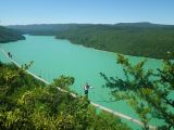 Le regardoir / Lac de Vouglans: belle perspective sur le barrage et sur le pont npalais