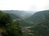 La via ferrata du Boffi: panorama sur la valle, Millau et le viaduc
