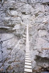 POISSON D'AVRIL: La via ferrata des Grottes de Choranche: Passerelle Digitibus (parcours vert)