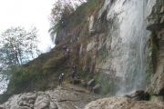 La Vire des Lavandires: Sous la cascade ...