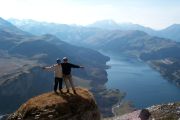 Le Roc du Vent: Au fond, le lac de Roseland