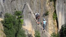La Roche au Dade: passerelle du d�part