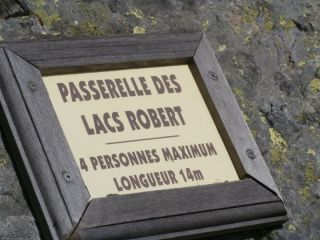Les lacs Roberts: la passerelle....tr�s sympa et facile