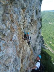 La Guinguette: Sortie du 13 juin 2011 avec le groupe de Ste Julie 01150.Temps id�al, c'�tait une 1�re pour moi, � refaire.Pr�voir qq pompes 10 jours avant �a aide....
