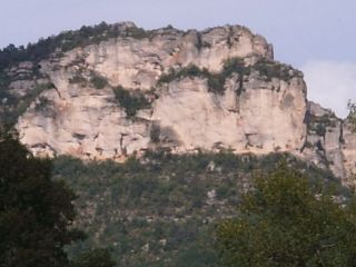 La via ferrata du Boffi: La rocher de boffi vu du camping St Lambert