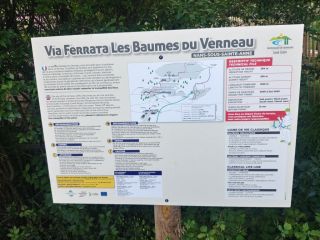 Les Baumes du Verneau: panneau parcours