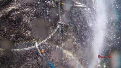 Cascade de la Fare: la cascade tombe sur la via: complètement trempé en moins de 3 secondes!
