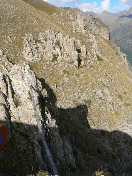 : auron032.jpg