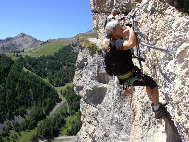 : auron036.jpg