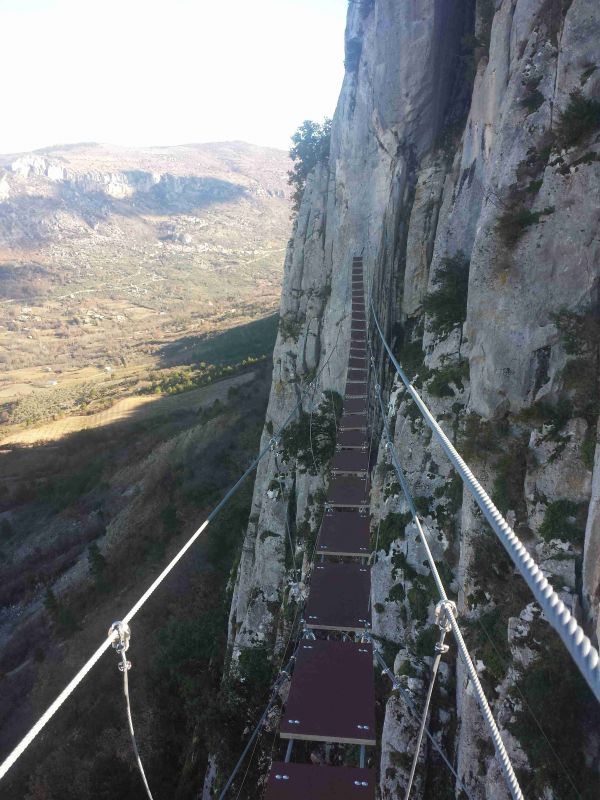 Rocher du Saint-Julien: buislesbaronnies016.jpg