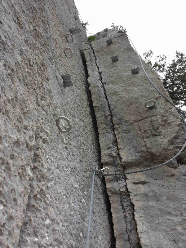 Rocher du Saint-Julien: buislesbaronnies041.jpg