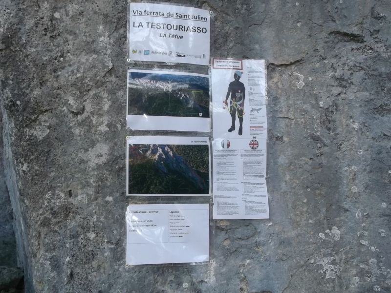 Rocher du Saint-Julien: buislesbaronnies059.jpg