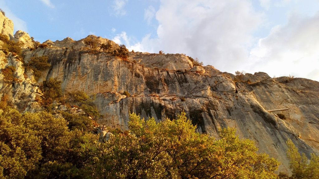 Rocher du Saint-Julien: buislesbaronnies141.jpg