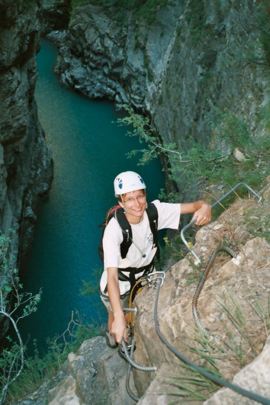Le Grand Frisson: corpsbarragedusautet002.jpg