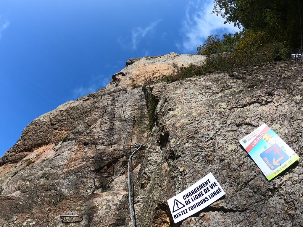 Malamort - Gorges de Sor: durfortvillage019.jpg
