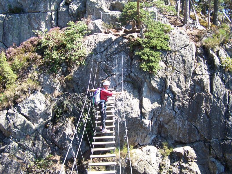 Puy des Juscles: lepertuis009.jpg