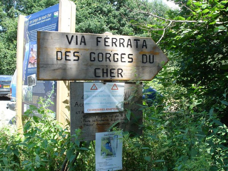 Les Gorges du Haut Cher: lignerolles017.jpg