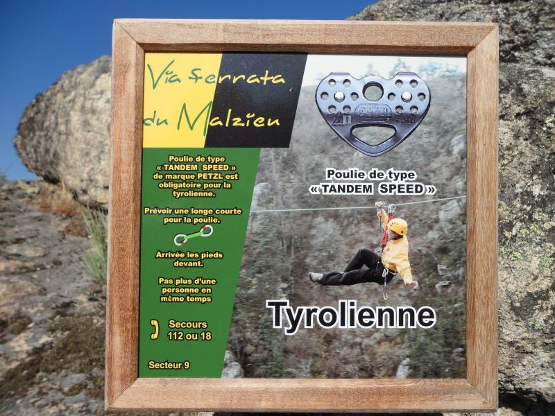 Malzieu-Ville: malzieuville012.jpg