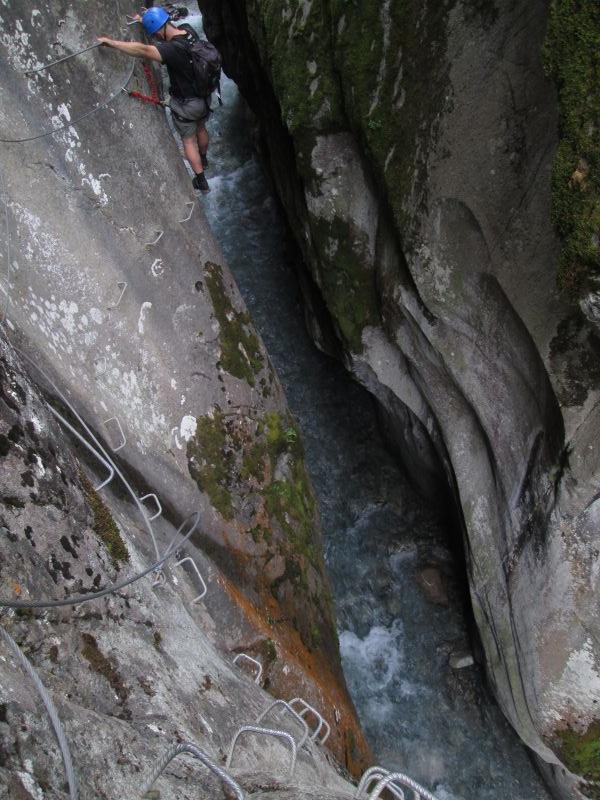 Les Gorges d�Ailefroide: pelvouxlesclaux012.jpg