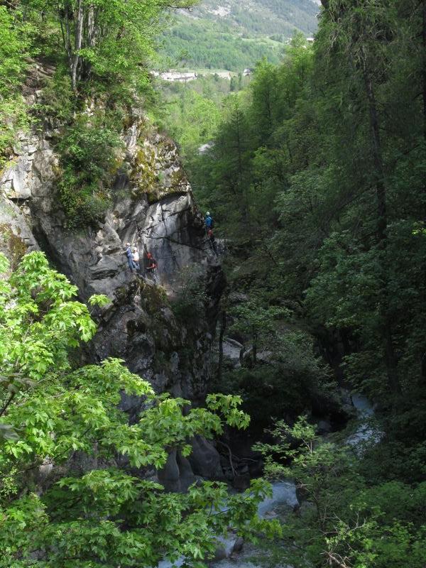 Les Gorges d�Ailefroide: pelvouxlesclaux020.jpg