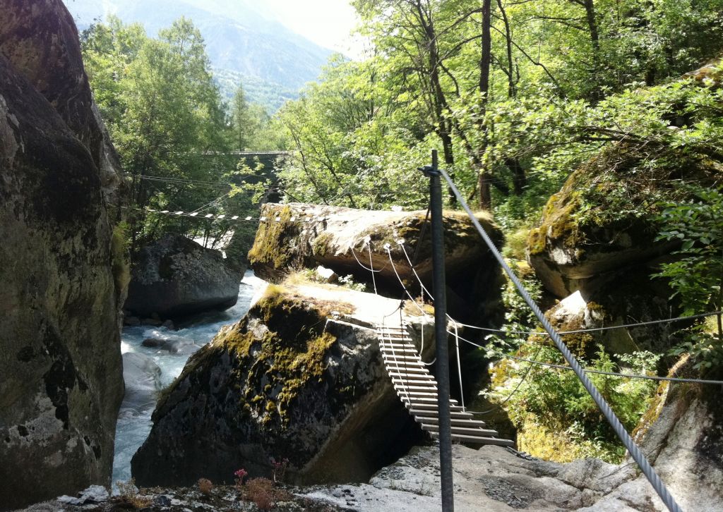 Les Gorges d�Ailefroide: pelvouxlesclaux026.jpg