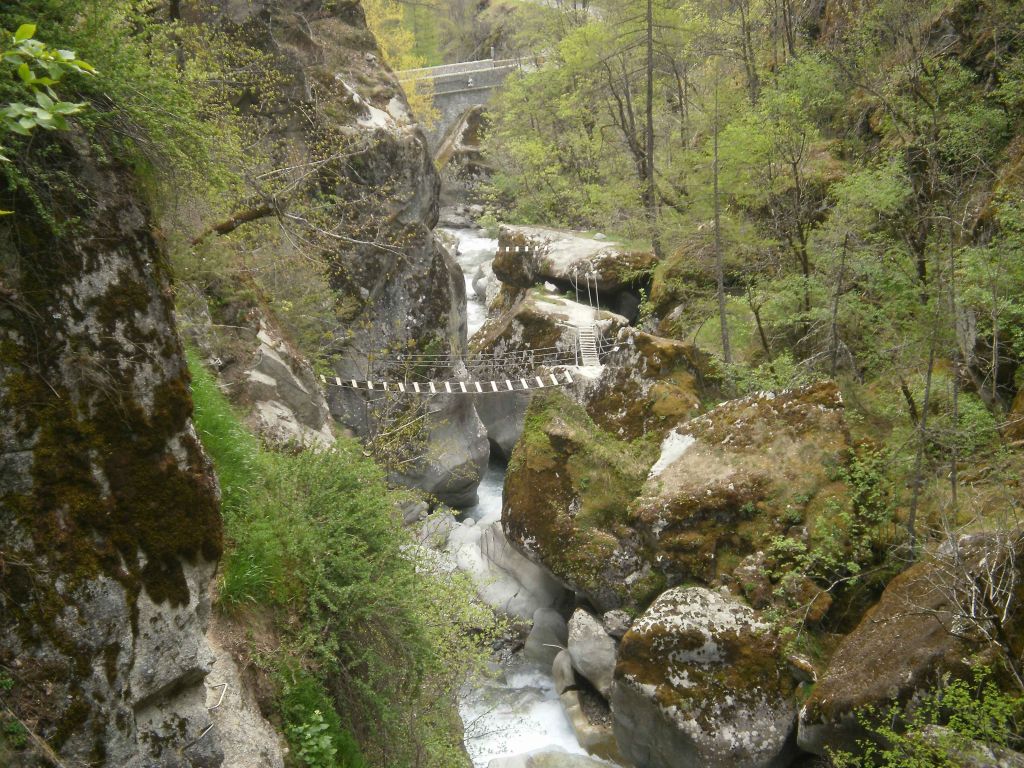 Les Gorges d�Ailefroide: pelvouxlesclaux030.jpg