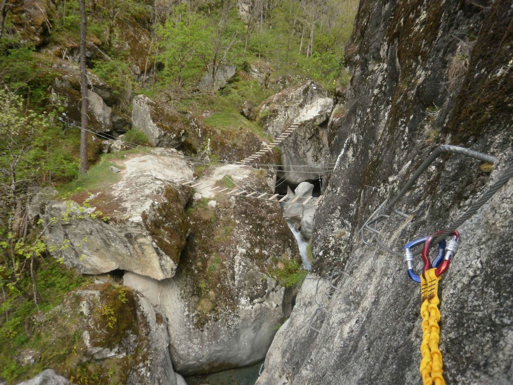 Les Gorges d�Ailefroide: pelvouxlesclaux031.jpg