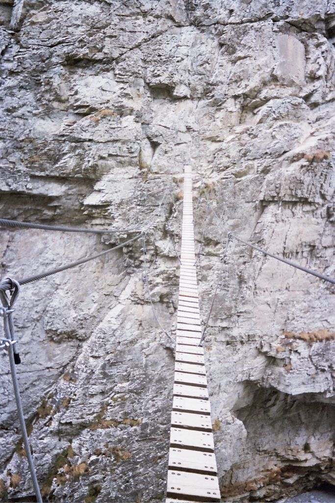 POISSON D'AVRIL: La via ferrata des Grottes de Choranche: presles006.jpg
