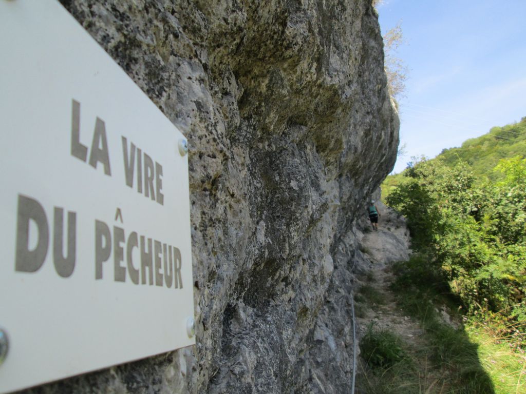 Rocher de l'Envers: saintvincentdemercuze030.jpg