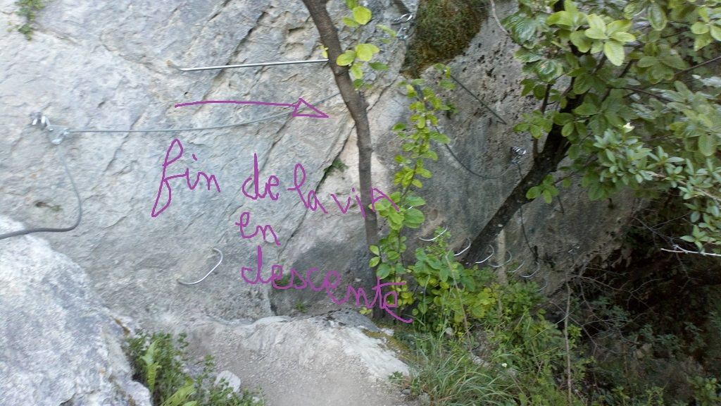 Rocher de l'Envers: saintvincentdemercuze086.jpg