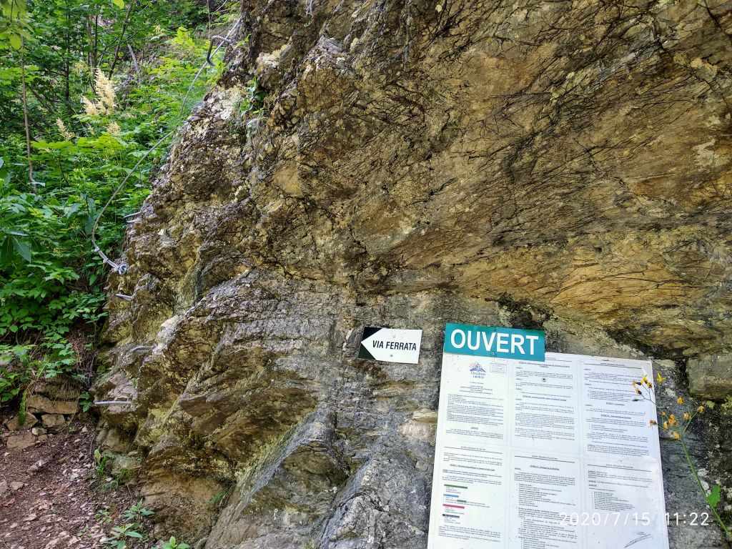 Le rocher d'Arthouze: serreeyraud030.jpg