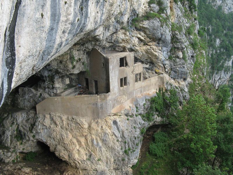 La grotte � Carret: stjeandarvey088.jpg
