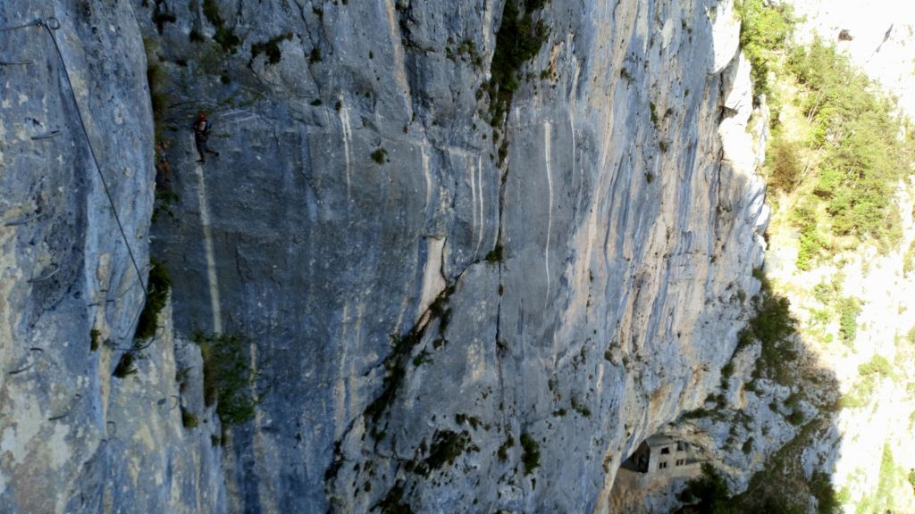 La grotte � Carret: stjeandarvey138.jpg