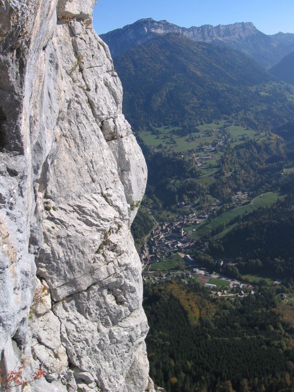 Roche Veyrand: stpierredentremont033.jpg
