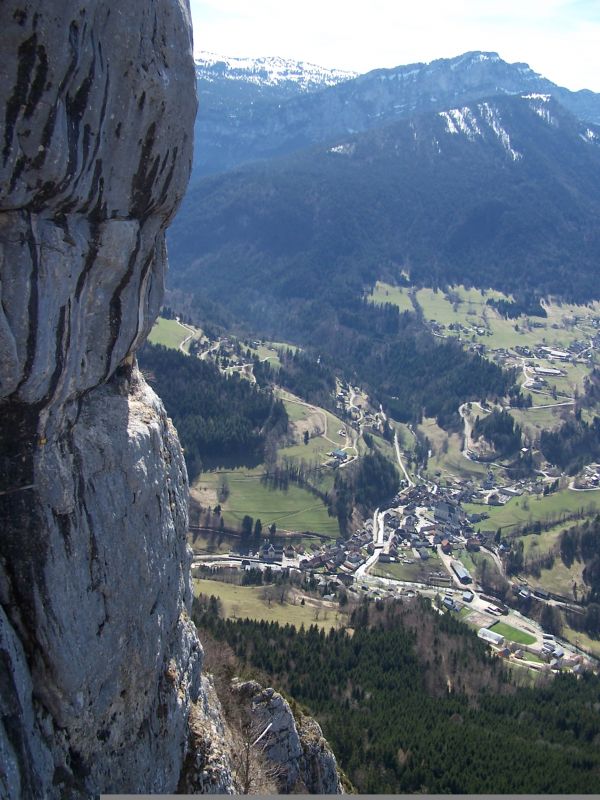 Roche Veyrand: stpierredentremont036.jpg