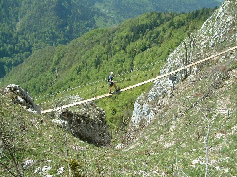 Roche Veyrand: stpierredentremont04.jpg