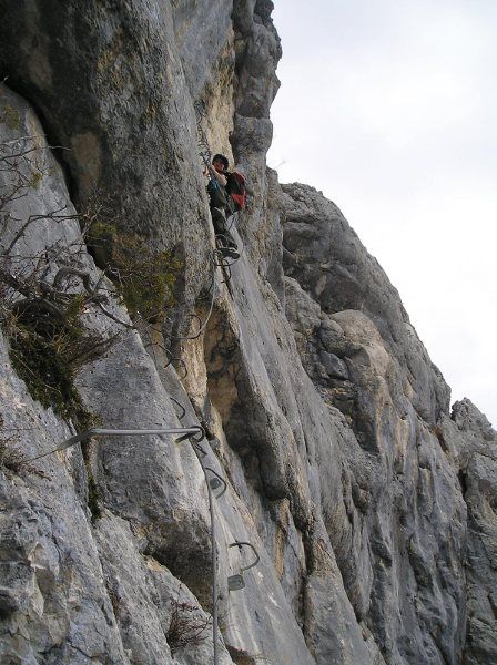 Roche Veyrand: stpierredentremont063.jpg