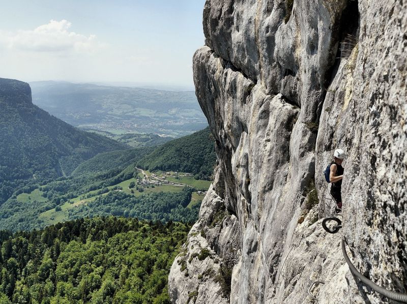 Roche Veyrand: stpierredentremont072.jpg