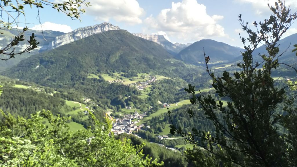 Roche Veyrand: stpierredentremont119.jpg