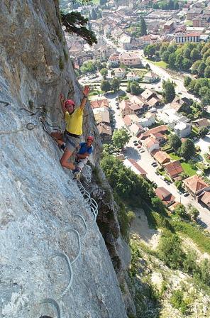 La Roche � l'Agathe: thones12.jpg